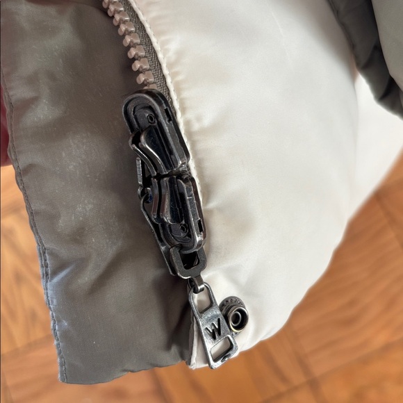 MaxMara Weekend Women's White Down Puffer Jacket Size 10 - Picture 10 of 11